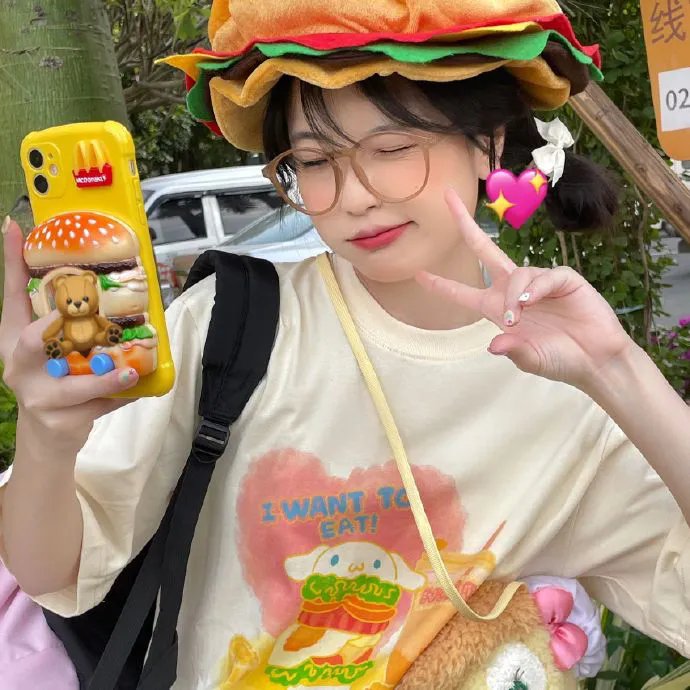 战火中的花蕾